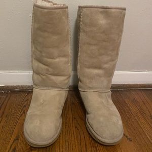 Tall beige Ugg’s
